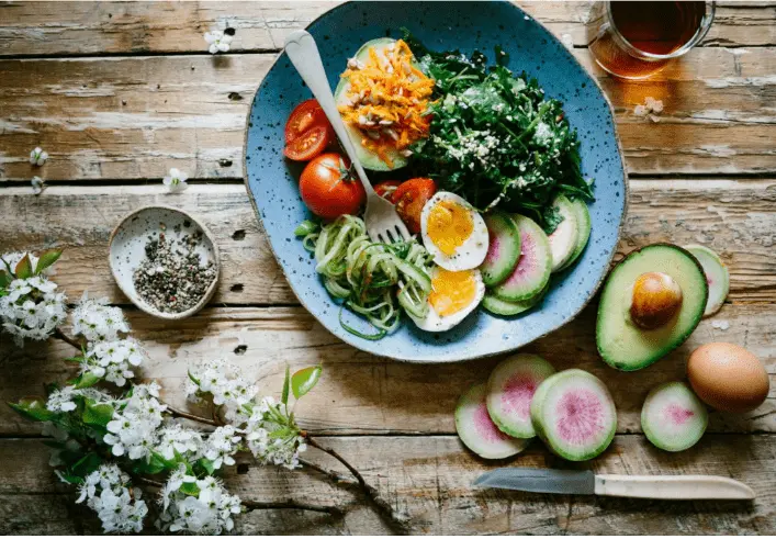 Food with many enzymes